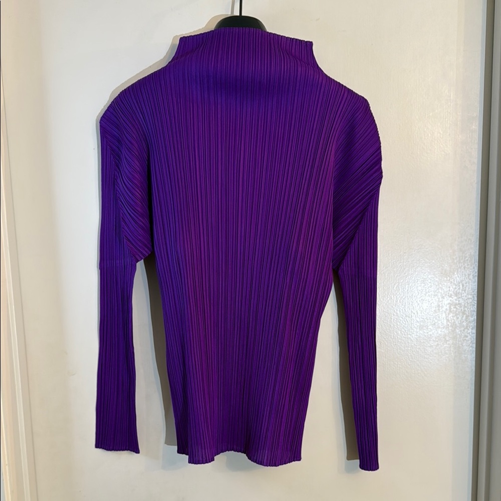 Women's Pleated Long-Sleeve Top - Purple
